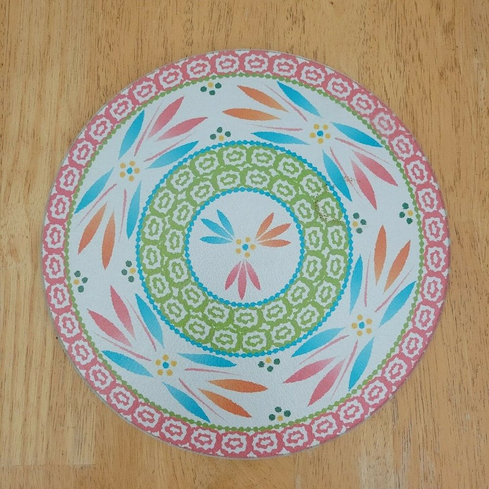 Temptations Tara Old World Round Large 11 Inch Tempered Glass Trivet‎